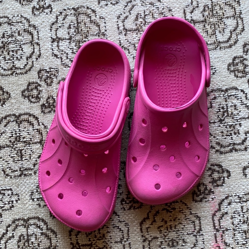 Girls pink crocs